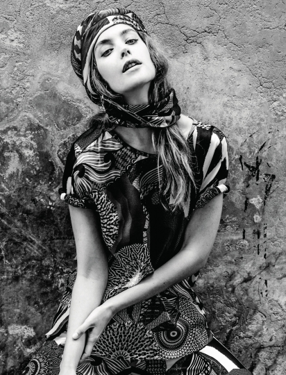 Elise van ‘t Zand Myself April 2014 photographer Anna Rosa Krau 